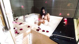 Romantic and moist masturbation in the bathtub for u, with foam and rose petals.