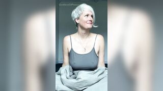 Vacation With StepMommy, That babe Showed Off Her Boobs and Booty Whilst Giving Me JOI To Aid Me Rest