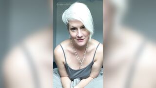 Vacation With StepMommy, That babe Showed Off Her Boobs and Booty Whilst Giving Me JOI To Aid Me Rest