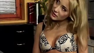 ITA Beautiful whores love to get noticed in the eyes of their partner