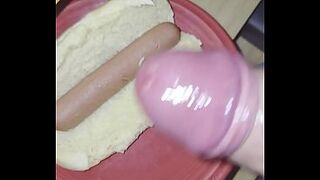 Hotdog! Get your hotdog!