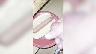 Hotdog! Get your hotdog!