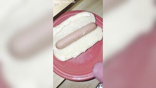 Hotdog! Get your hotdog!
