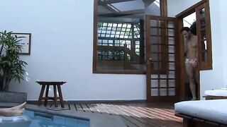 Blond hotty bounces constricted booty on a massive wang to a jizz flow