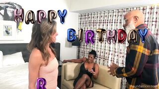 Glad Birthday Raven