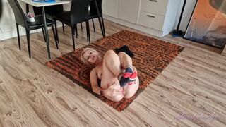 Aunt Judy's Large Tit MILFs - Breasty Amateur mother I'd like to fuck Wanilianna gets a Full Workout