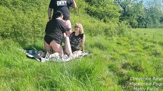 Watching Tom Matty cums over ladies