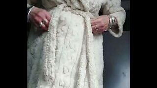 Granny bangs shaggy vagina with sex-toy