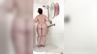 Curvy Hotty Bea York Shower and Masturbation