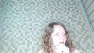 Trying To Be Hawt But It's 1am And U're In A Tub (livestream)