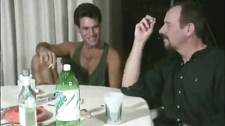 Hawt playgirl banging 2 boyz