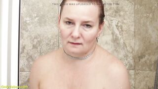 Bulky Nymphomaniac GILF Home Alone