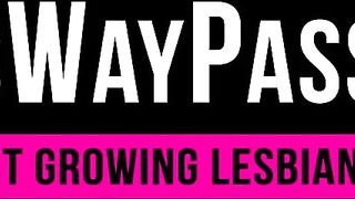 Busty Zoey Foxx queened by hot lesbian Aali Kali