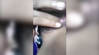 INDIAN TEEN FUDDI MEIN UNGLI KI