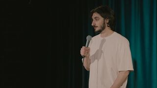 Standup выступление в женской колонии