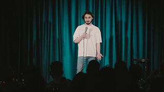 Standup выступление в женской колонии