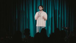 Standup выступление в женской колонии
