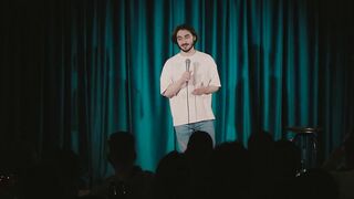 Standup выступление в женской колонии