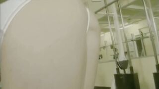 Youthful Simony Diamond Training in the Gym in a double penetration with the Youthful Instructor with the Old One