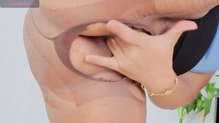 Elegance, submission and a surprise at the end