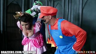 Mario and luigi parody double stuff - Brazzers