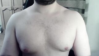 Virgin powerful camboy flexes and dances