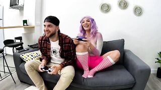 Pamela Mendoza sucking biggest wang from gammer male