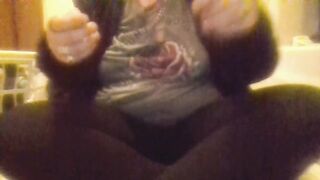 Hawt Hawt Soaked Snatch Vibing