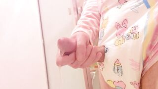 Cute diaper cum (a lot of pre and cum!)