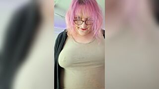 A harmless unboxing clip with Princess Udders