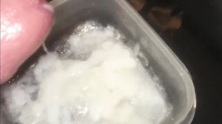 Chocolate pudding with 10 loads cum sauce
