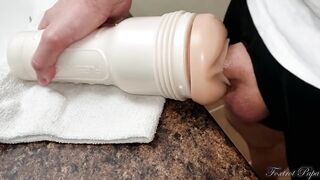 Large Wang pumping air taut vagina - Creampie Riley Reid FleshLight