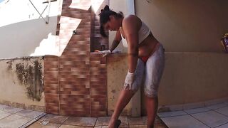 Exhibitionist Wife Makes a decision to Get Totally Stripped in Her Backyard After Bleaching Her Body Hair – Cuckolded Spouse Films and Encourages the Wicked Woman!