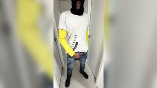 Gifted Delivery Guy Banged the Horny Trans Woman's Butt