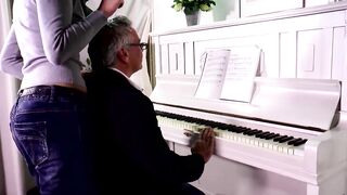 Wild Blond in Intensive Fingering and Scissoring Chaos