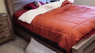 Stepson Visits His Stepmom's Bedroom and Screws Her Preggo Cunt