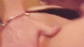 Making her cunt cum with my hands
