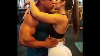 Large-bootied woman enjoying herself at the gym