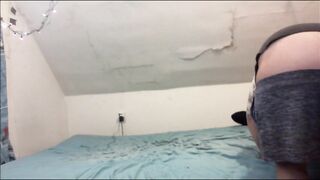 buttcrack making daybed