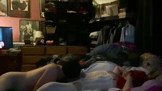 Pt2: White Slayer keeps robber occupied with her awesome skills