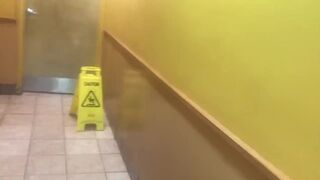 Oral job in a Popeyes restroom cum in throat and drink