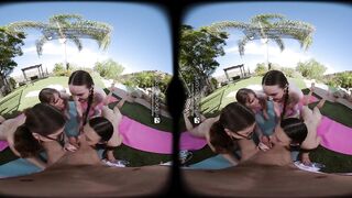 VR Bangers Super Hawt Sex With 4 Hot Schoolgirls VR Porn