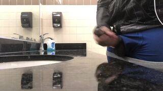 BBC JERKOFF SPUNK FOUNTAIN IN PUBLIC BATHS