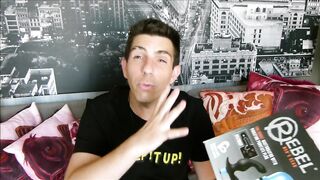 REBEL SURGE alt off : Le principe du petit doigt durant la fellation