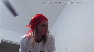 Peyton's Sultry '50s Giantess Dream 4K POV Petite Thrills Wait!