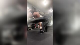Slutty fit gym honey makes u see her public cunt sex tool ride and squirt