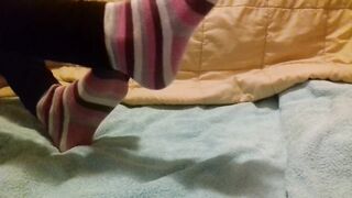 Playing with my feet and soles and taking off my toe socks with my toes