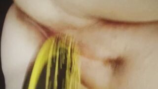 Masturbating with hairbrush until I squirt
