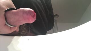 Electrostim Edging leads to huge spunk fountain