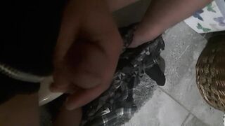 White weenie masturbating